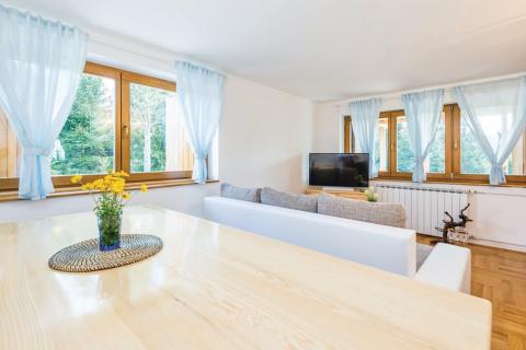 Lika, Plaški-Kuća sa bazenom 110 m2