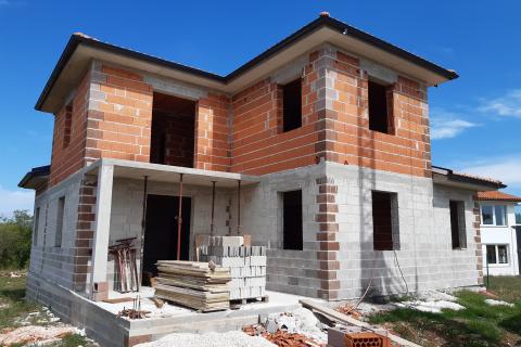 Istra, Kanfanar kuća sa dvorištem i bazenom