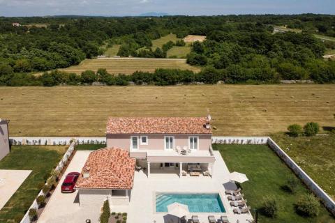 House Modrušani, Žminj, 260m2