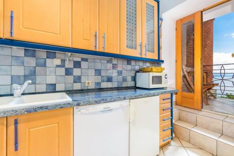 OPATIJA - trosobni stan na 1. katu s terasom, pogled