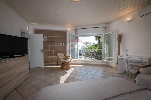 OPATIJA - trosobni stan na 1. katu s terasom, pogled