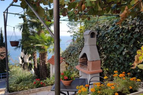 OPATIJA - trosobni stan na 1. katu s terasom, pogled