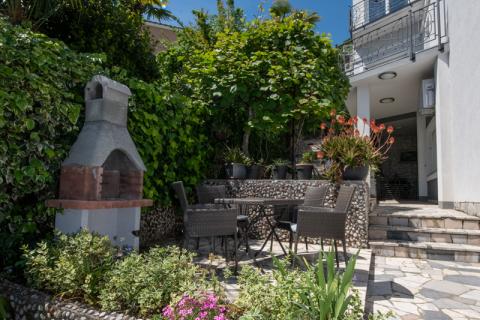 OPATIJA - trosobni stan na 1. katu s terasom, pogled