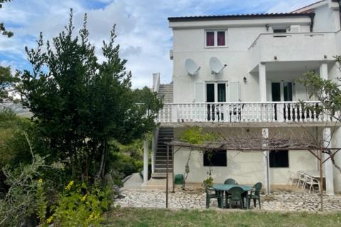 House Batomalj, Baška, 300m2