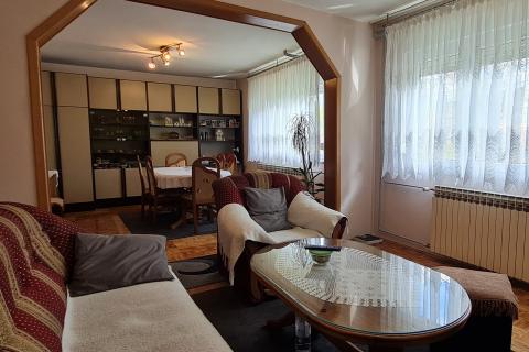 Hiša Hrvatska Kostajnica, 141m2