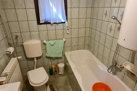 Hiša Hrvatska Kostajnica, 141m2