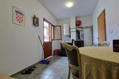 Ogulin - kuća s pogledom na jezero Sabljaci