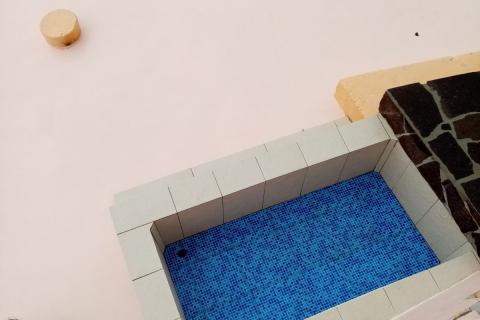 Karlobag, Lukovo Šugarje samostojeća kuća 1. red do mora