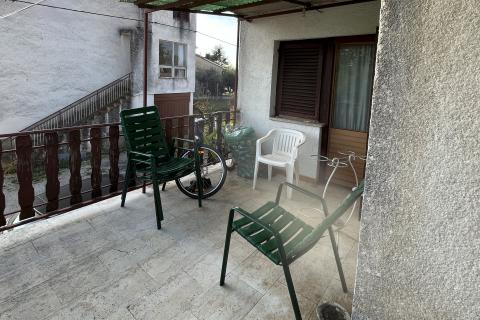 Višnjan - okolica, dvojna kuća sa puno potencijala