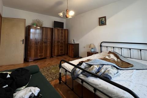 Višnjan - okolica, dvojna kuća sa puno potencijala