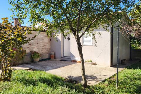 Hiša Medulin, 1.100m2