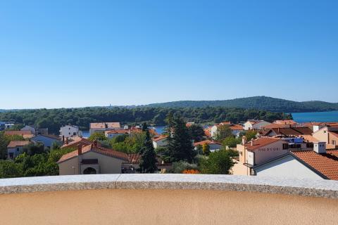 Hiša Medulin, 1.100m2