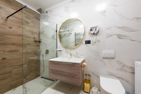 CRIKVENICA - Luksuzna moderna kuća sa infinity bazenom