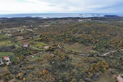 Istra, Rovinj, poljoprivredno zemljište sa ucrtanim objektom