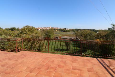 BRTONIGLA-kuća sa 15 000m2 građevinskog zemljišta