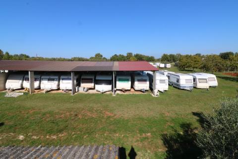 BRTONIGLA-kuća sa 15 000m2 građevinskog zemljišta