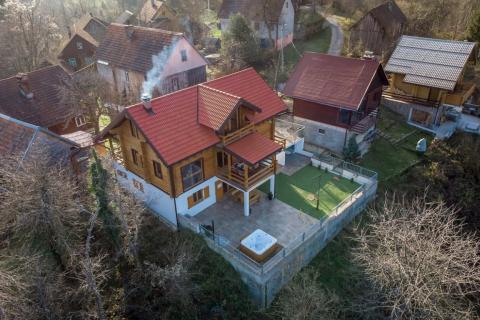 DELNICE - Savršena drvena kuća