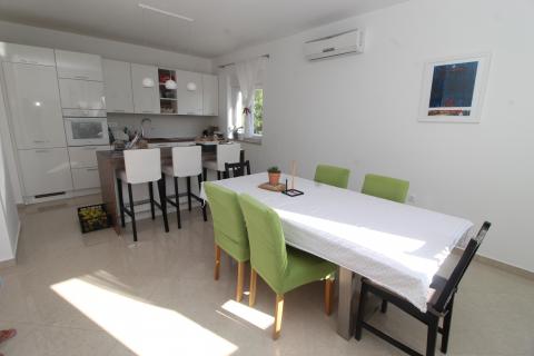 Istra, Pula – Moderna hiša, 2km od centra