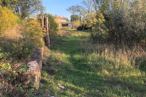 Kaštel, Buje, 1.917m2