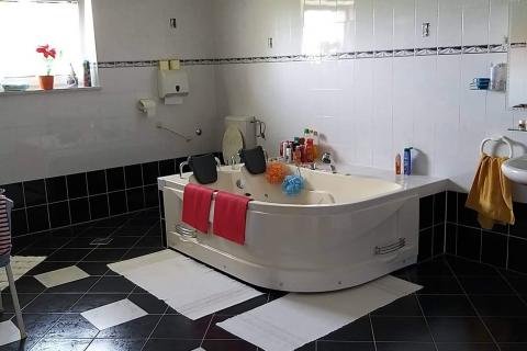 House Bratina, Pisarovina, 590m2