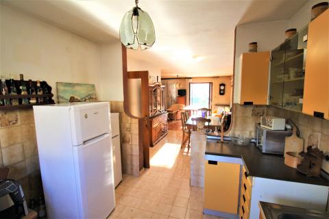 Rovinj,Valbruna,dvojna kuća za renovaciju na 500m2 okućnice sa 4 stana