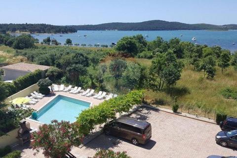 Дом Medulin, 654m2