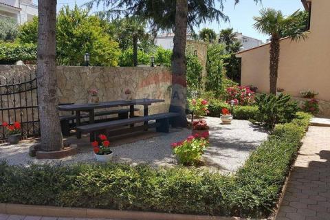 Дом Medulin, 654m2