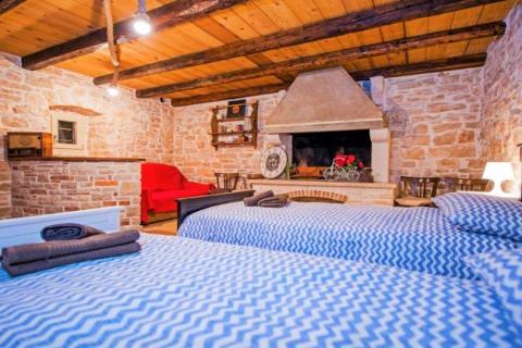 Hiša Krmed, Bale, 210m2