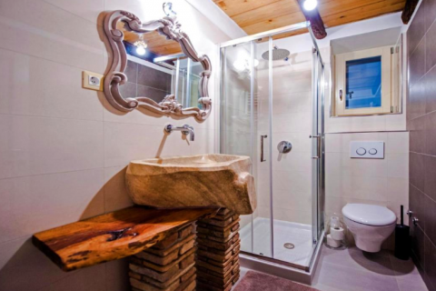 Hiša Krmed, Bale, 210m2