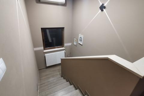 KASTAV - samostojeća kuća s bazenom