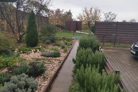 KASTAV - samostojeća kuća s bazenom, 4 stambene jedinice