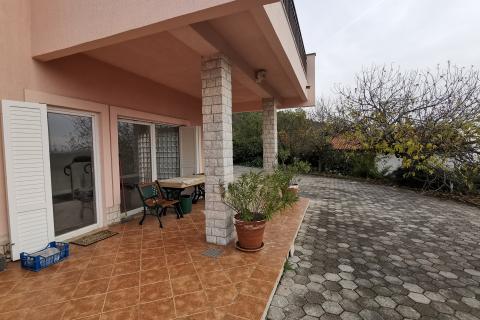 Hiša Škurinje, Rijeka, 240m2