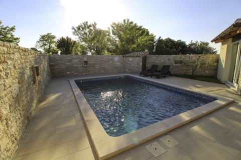 Istra, Žminj - tri kuće za odmor s dva bazena