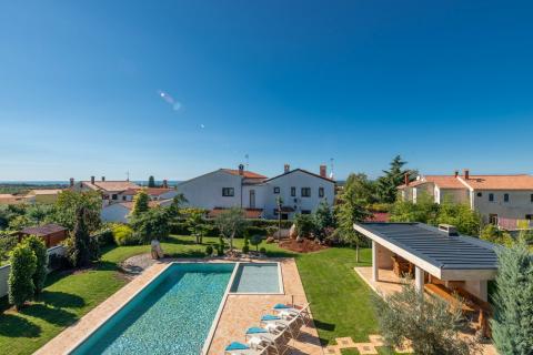 Hiša Kukci, Poreč, 400m2