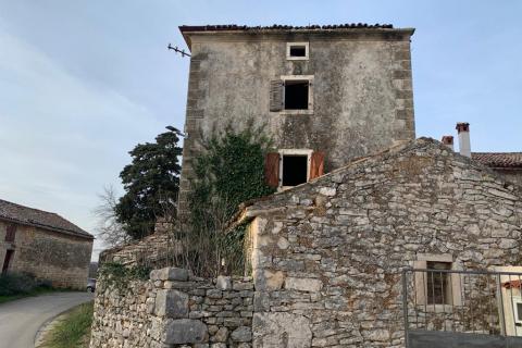 Istra, Barban, lijepa autohtona starina na tri etaže 