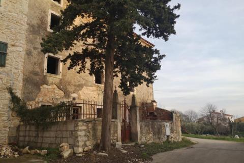 Istra, Barban, lijepa autohtona starina na tri etaže 