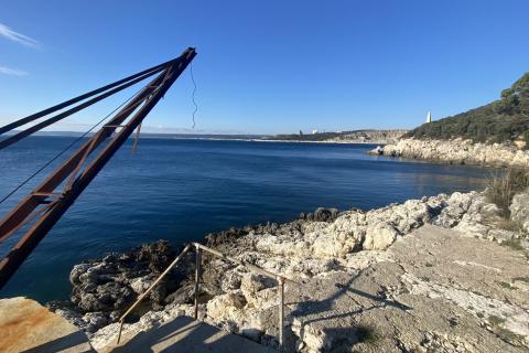 ISTRA, SKITAČA - veliko negrađevinsko zemljište od 6 ha s 5 građevina