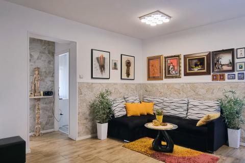 Rovinj - stan 68m2 - četiri spavaće sobe 500m od plaže