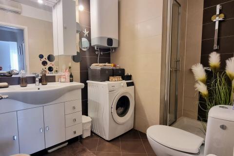 Rovinj - stan 68m2 - četiri spavaće sobe 500m od plaže