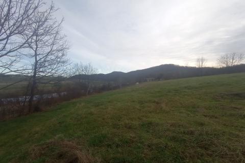 Karlovac,Belaj,poljoprivredni teren uz Koranu,4420 m2