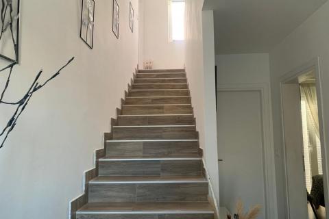 Baderna, lijepa dvojna kuća sa velikom okućnicom i bazenom