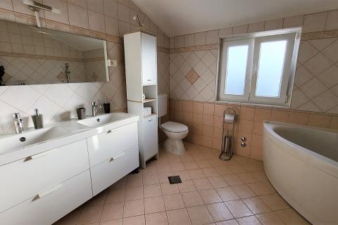 Istra, Umag, atraktivna vila s bazenom u okolici grada