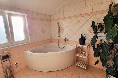 Istra, Umag, atraktivna vila s bazenom u okolici grada