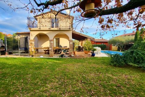 Istra, Umag, atraktivna vila s bazenom u okolici grada