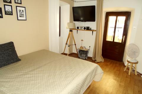 Baška- troetažni stan 85m2, pogled, terasa