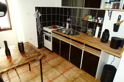 Baška- troetažni stan 85m2, pogled, terasa