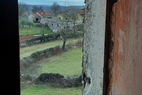 Istra, Barban, lijepa autohtona starina na tri etaže 