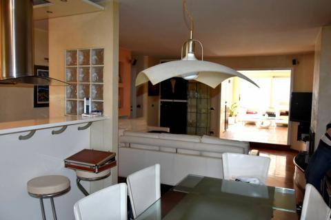 Istra, Poreč, lijepa obiteljska kuća na odličnoj lokaciji nedaleko od mora i centra