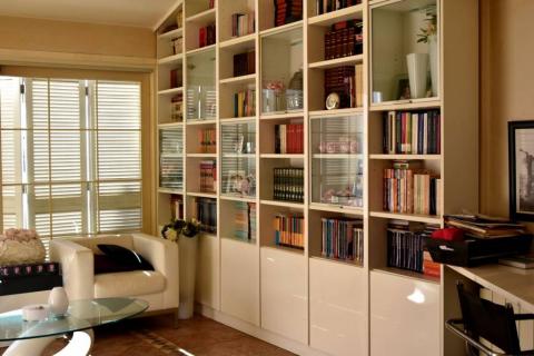 Istra, Poreč, lijepa obiteljska kuća na odličnoj lokaciji nedaleko od mora i centra