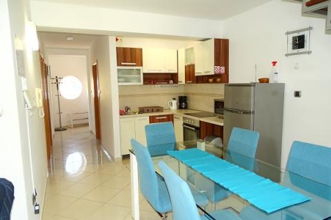 Ba&scaron;ka - prekrasan trosobni apartman 100m2